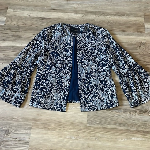 Banana Republic Factory Open Blazer Navy Floral print Bell Sleeves Size 4 Classy - Picture 2 of 12